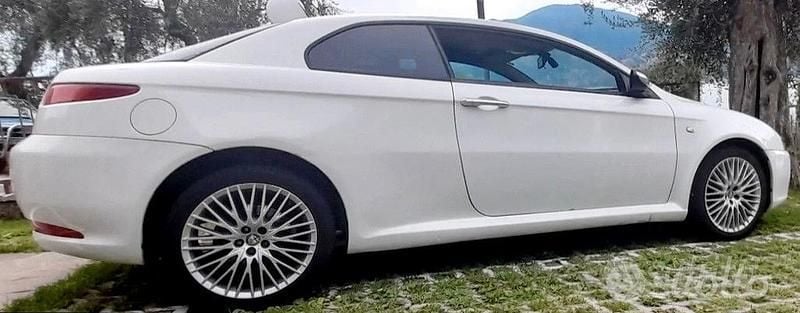 Usata Alfa Romeo GT 150 CV (110 kW) 2006 Bianco Coupé