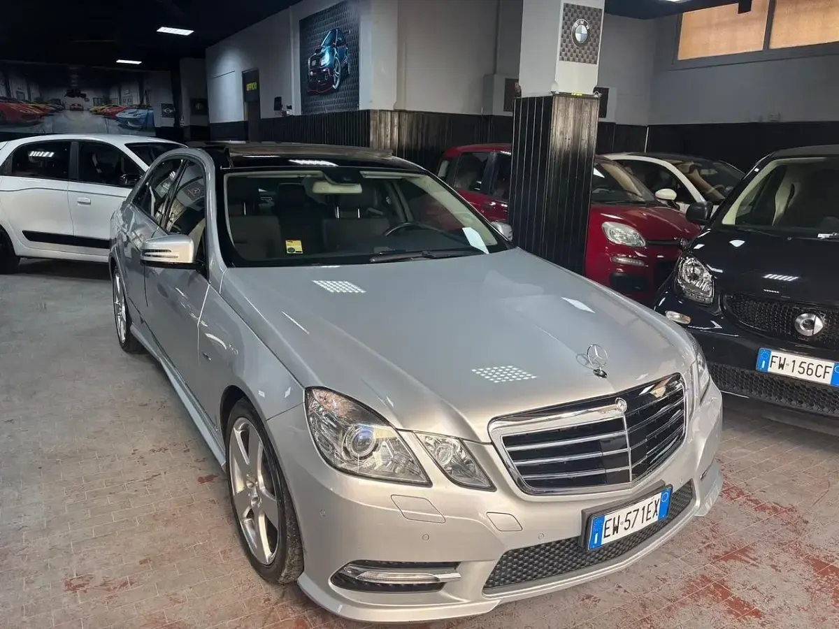 Usata Mercedes E350 Premium 265 CV (194 kW) 2014 Argento Berlina