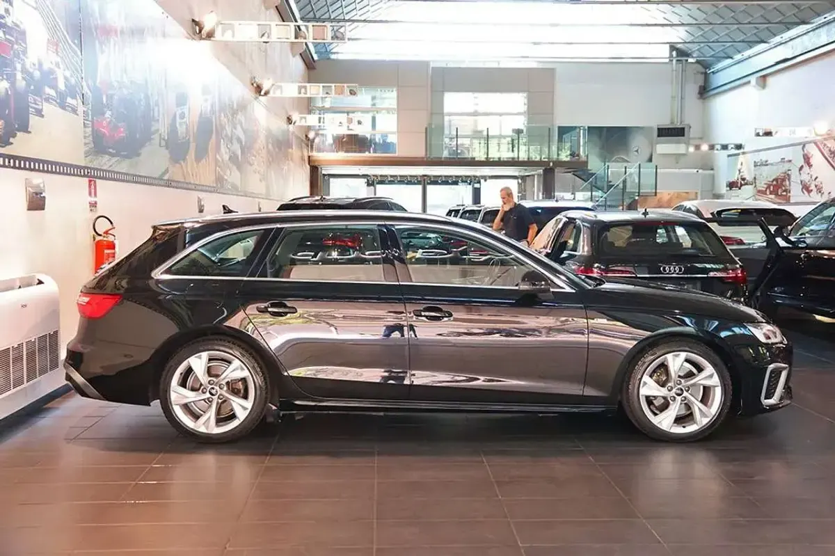 Usata Audi A4 S-Line 163 CV (119 kW) 2022 Nero Station wagon