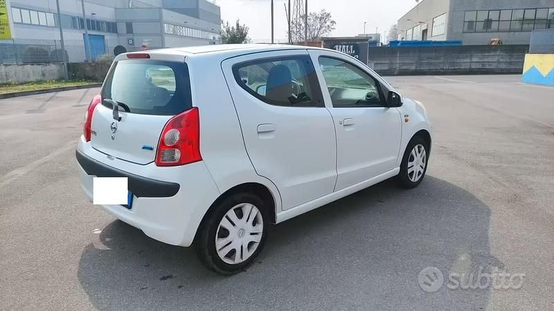 Usata Nissan Pixo 68 CV (50 kW) 2009 Bianco Utilitaria