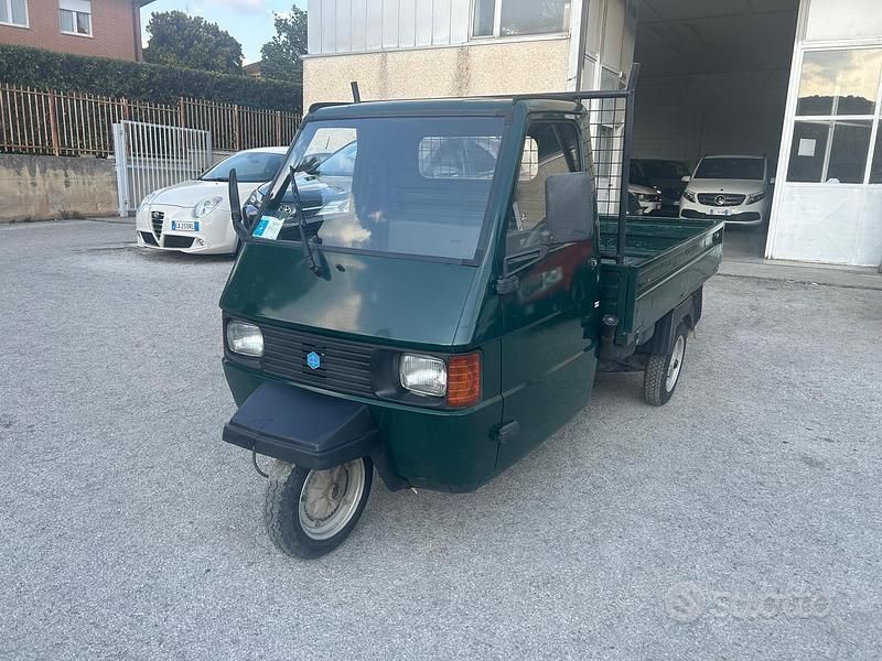 Usata Piaggio APE 12 CV (8 kW) 2012 Verde