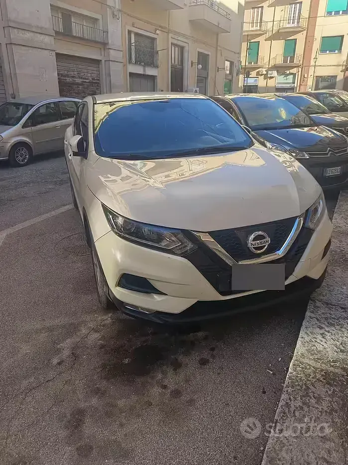 Usata Nissan Qashqai 131 CV (96 kW) 2017 Bianco SUV