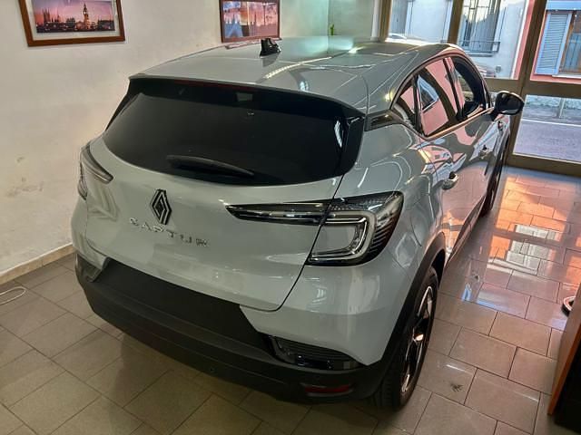 Nuova Renault Captur Techno 101 CV (74 kW) 2025 Grigio rafael SUV