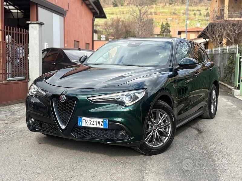Verde Usata 2018 Alfa Romeo Stelvio Executive SUV | 13.990 € (Ottimo prezzo) - Immagine 1/4