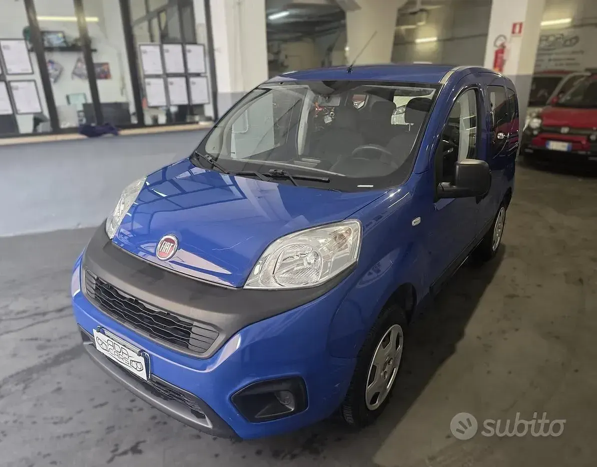 Gebraucht Fiat Qubo Trekking 70 PS (51 kW) 2018 Blau Van / Kleinbus
