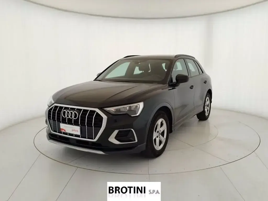 Usata Audi Q3 Business 150 CV (110 kW) 2022 SUV