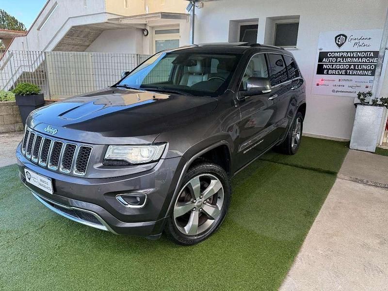 Grigio Usata 2015 Jeep Grand Cherokee Overland SUV | 15.900 € (Ottimo prezzo) - Immagine 1/4