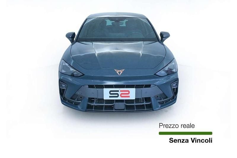 Usata Cupra Leon 150 CV (110 kW) 2024 Blu/azzurro Utilitaria