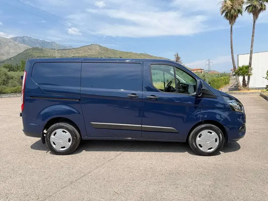 Usata Ford Transit Custom Trend 131 CV (96 kW) 2021 Blu/azzurro Furgone