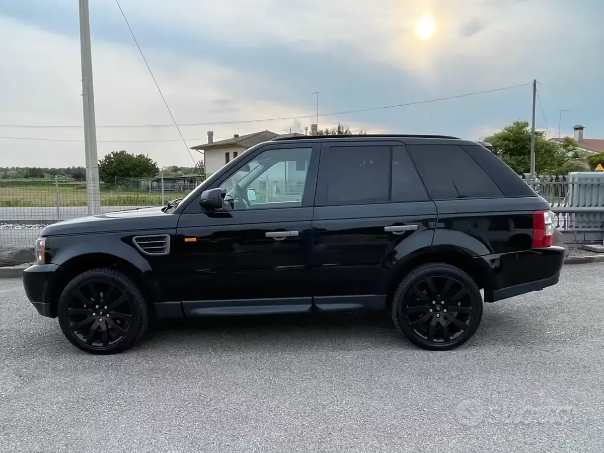 Second-hand Land Rover Range Rover Sport HSE 190 CP (139 kW) 2007 Negru SUV