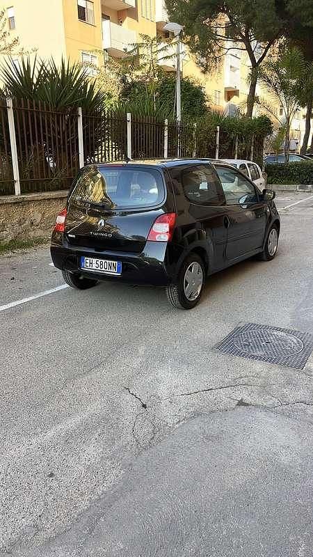 Usata Renault Twingo 75 CV (55 kW) 2011 Utilitaria