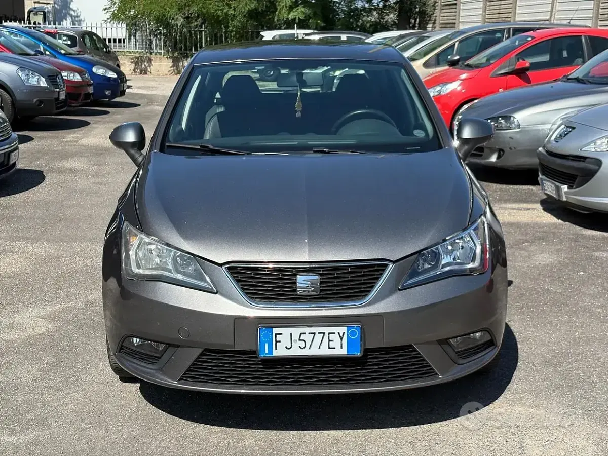 Usata Seat Ibiza CONNECT 95 CV (69 kW) 2017 Grigio Berlina