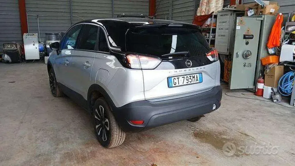 Occasion Opel Crossland Elegance 131 ch (96 kW) 2024 Gris SUV