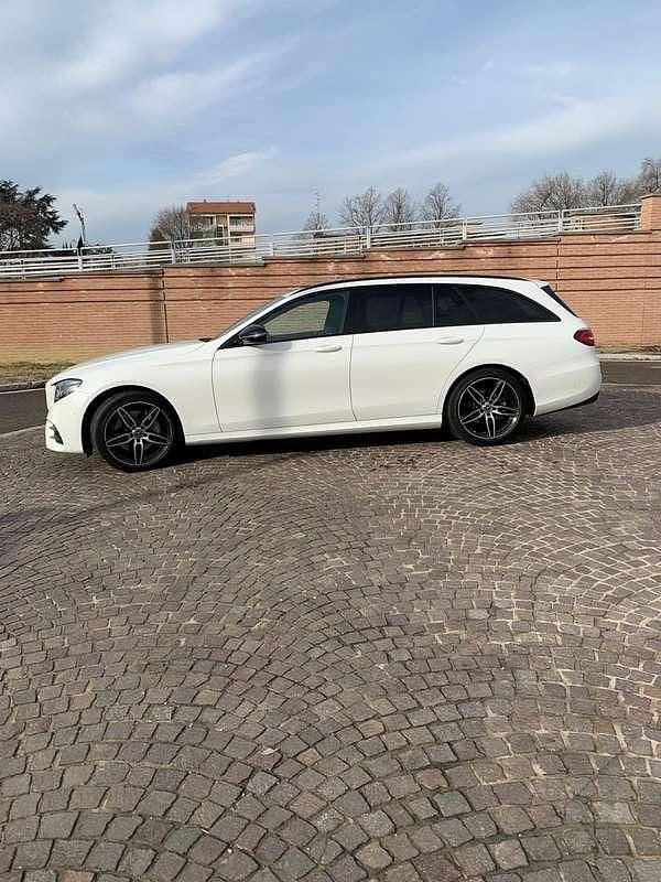 Usata Mercedes E220 AMG line 194 CV (142 kW) 2018 Station wagon