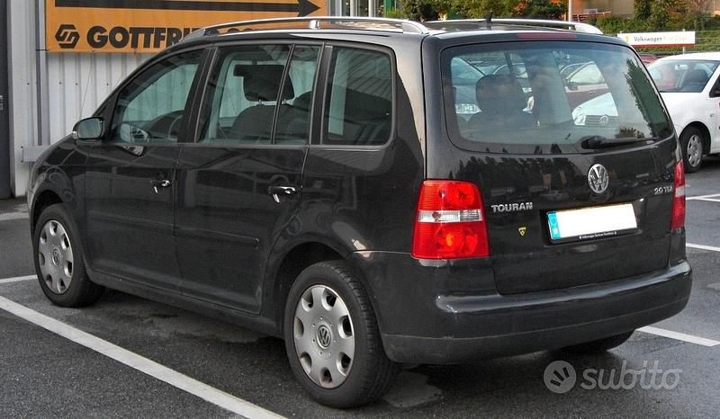 Usata VW Touran 136 CV (100 kW) 2005 Nero Monovolume