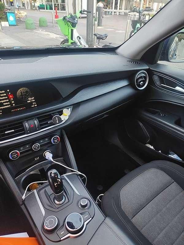 Usata Alfa Romeo Stelvio Executive 179 CV (131 kW) 2018 Blu/azzurro SUV