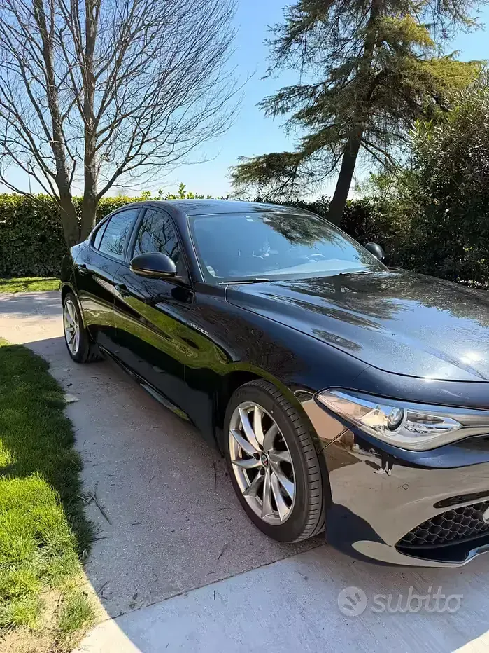 Usata Alfa Romeo Giulia Veloce 210 CV (154 kW) 2019 Nero Berlina