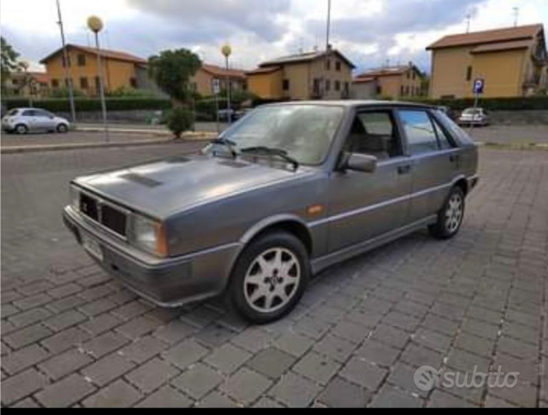 Usato 1991 Lancia Delta 1.5 Benzin 80 CV (3.500 €)