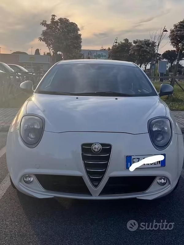 Usata Alfa Romeo MiTo 70 CV (51 kW) 2015 Bianco Utilitaria