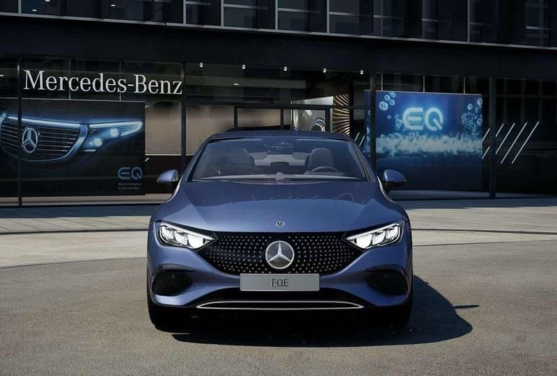 Blu sodalite Nuova 2025 Mercedes EQE350 | 66.100 € (Super prezzo) - Immagine 1/4