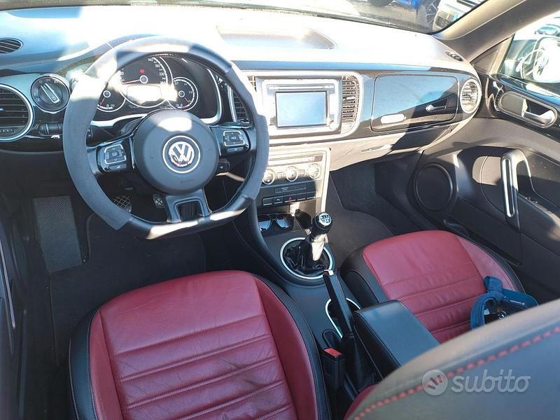Usata VW Beetle Cabriolet Edition 105 CV (77 kW) 2013 Nero Cabrio