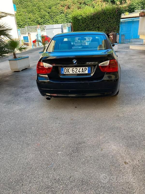 Usata BMW 320 177 CV (130 kW) 2007 Nero Berlina