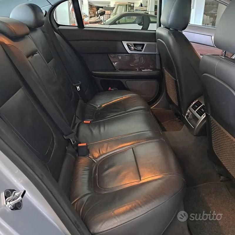 Usata Jaguar XF Luxury 190 CV (139 kW) 2012 Berlina