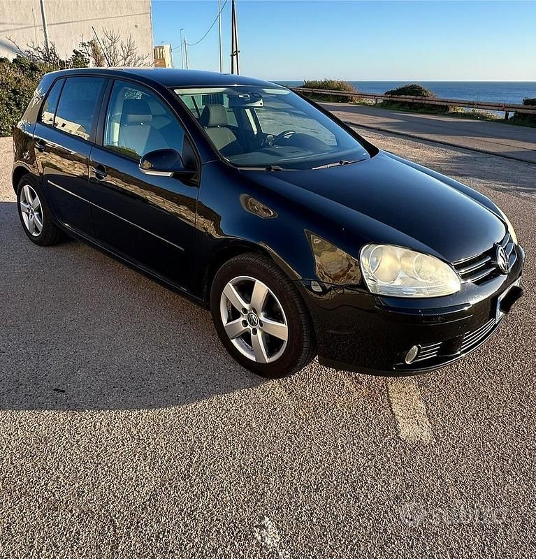 Usata VW Golf VI United 105 CV (77 kW) 2008 Nero Utilitaria