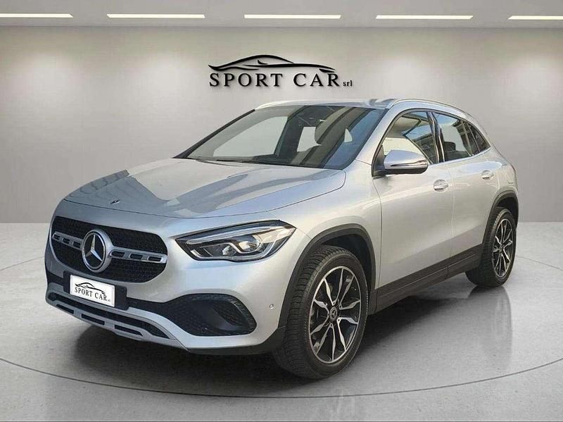 Usata Mercedes GLA180 Executive 116 CV (85 kW) 2023 Argento SUV