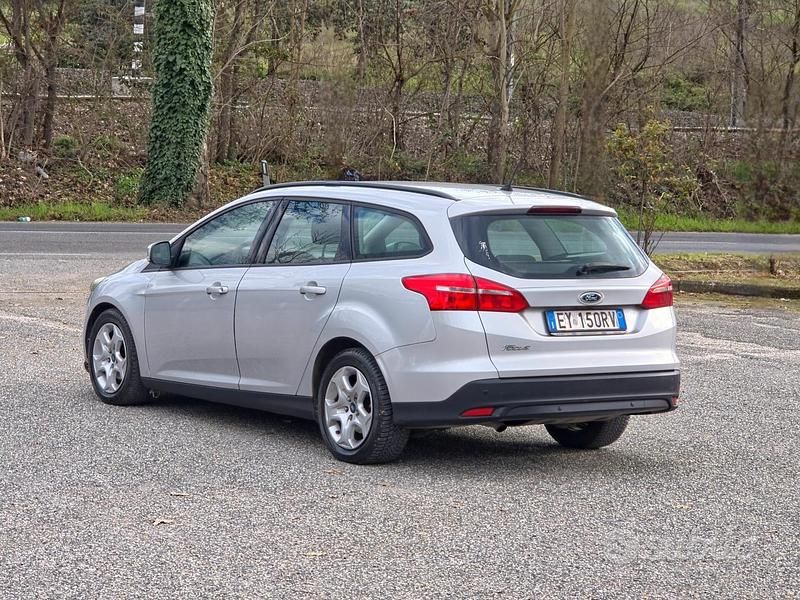 Usata Ford Focus Titanium 120 CV (88 kW) 2015 Grigio Station wagon