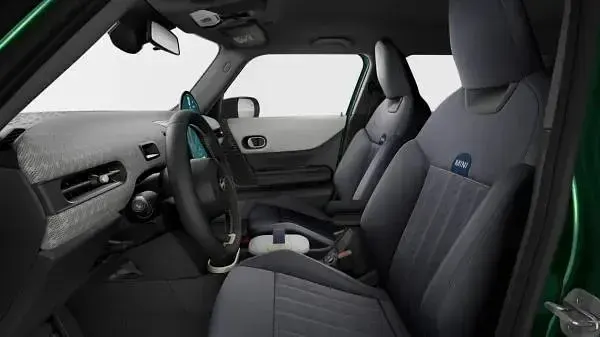 Nuova Mini Cooper 114 kW (155 CV) 2026 British racing green iv Utilitaria
