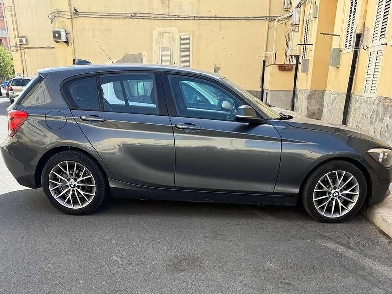 Usata BMW 118 143 CV (105 kW) 2014 Grigio Utilitaria