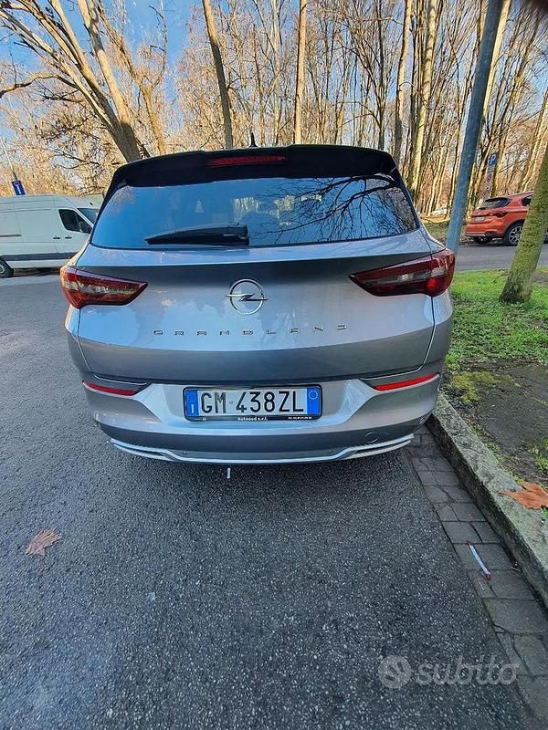 Usata Opel Grandland X 131 CV (96 kW) 2023 Grigio SUV