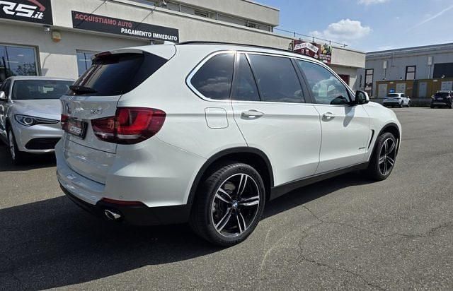 Begagnad BMW X5 Efficient Dynamics 258 HK (189 kW) 2013 Vit SUV