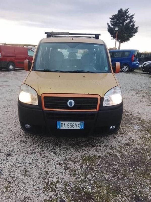 Usata Fiat Doblò Dynamic 77 CV (56 kW) 2006 Arancione Monovolume