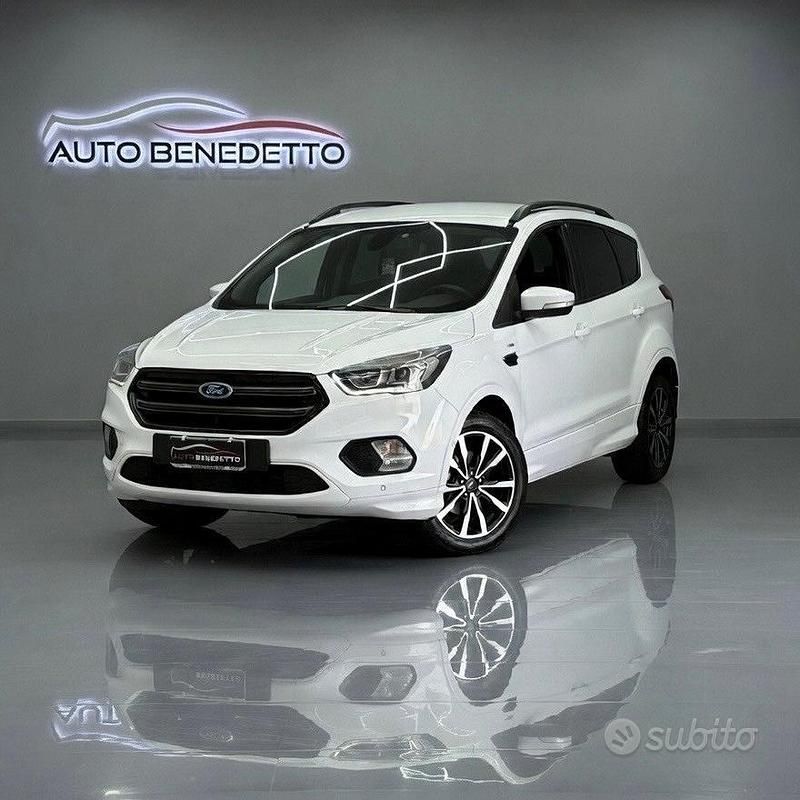 Usata Ford Kuga ST-Line 120 CV (88 kW) 2018 Bianco SUV