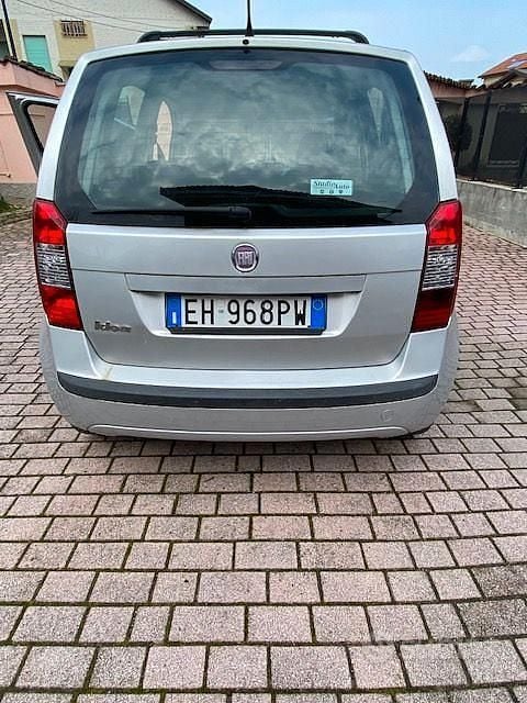 Usata Fiat Idea 77 CV (56 kW) 2011 Grigio Monovolume