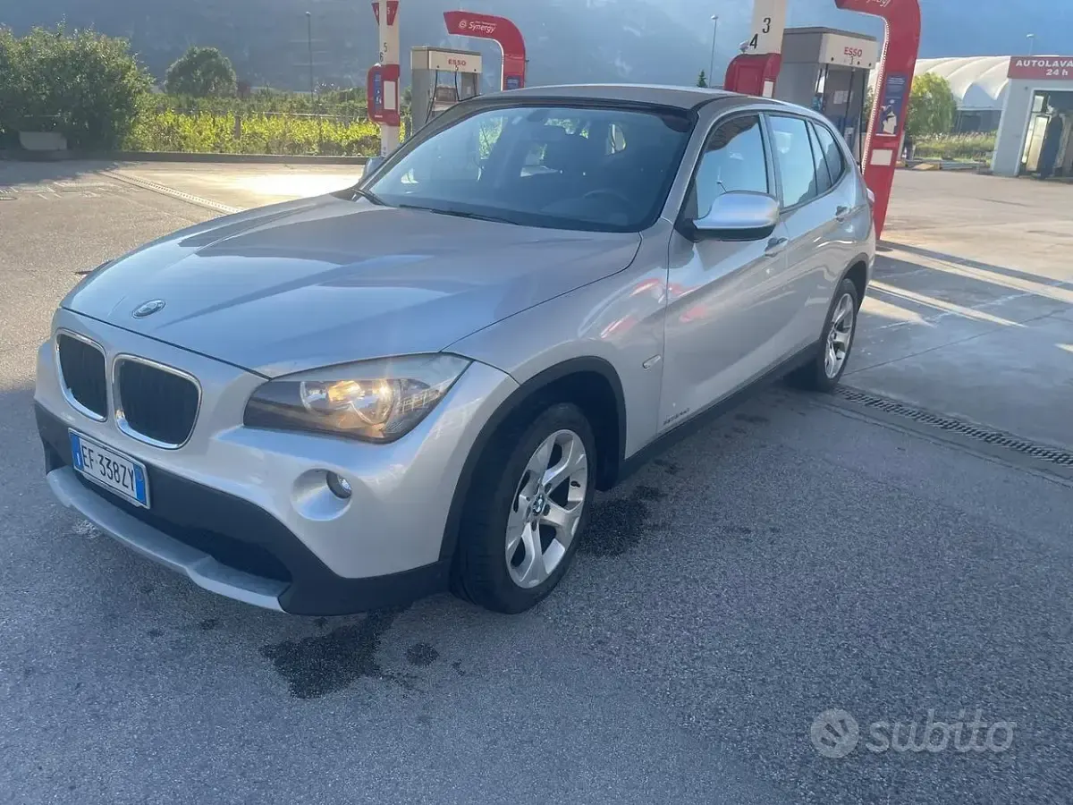 Usata BMW X1 177 CV (130 kW) 2011 Grigio SUV