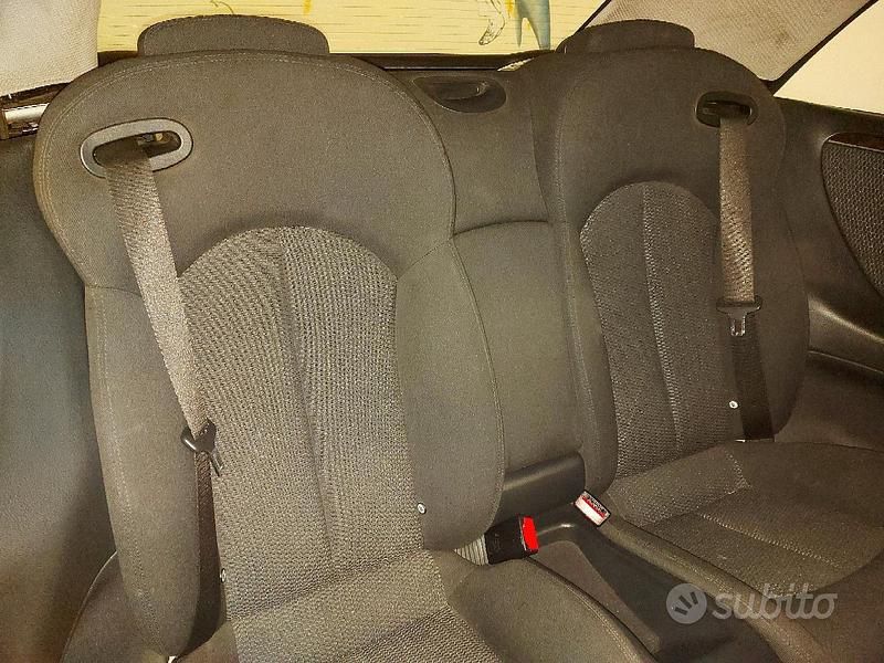 Usata Mercedes CLK200 184 CV (135 kW) 2025 Grigio Cabrio