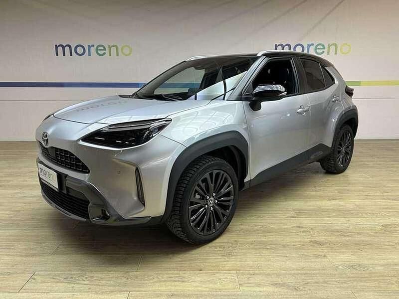 Argento Usata 2022 Toyota Yaris Cross SUV | 23.390 € (Buon prezzo) - Immagine 1/4