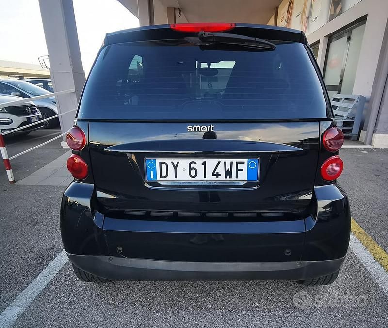 Usata Smart ForTwo Coupé 71 CV (52 kW) 2009 Utilitaria