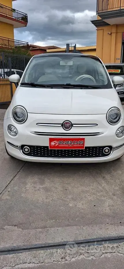 Usata Fiat 500 Lounge 69 CV (50 kW) 2016 Bianco Utilitaria