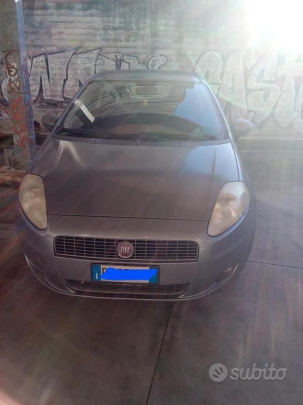 Usata Fiat Grande Punto 77 CV (56 kW) 2009 Utilitaria