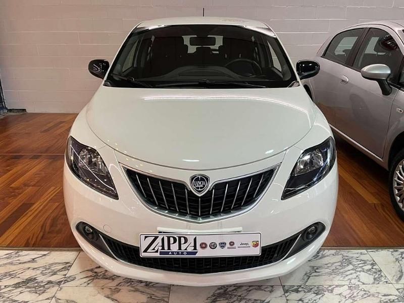 Usata Lancia Ypsilon S 69 CV (50 kW) 2024 Bianco Utilitaria