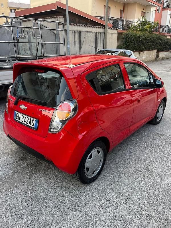 Usata Chevrolet Spark 70 CV (51 kW) 2012 Rosso Utilitaria