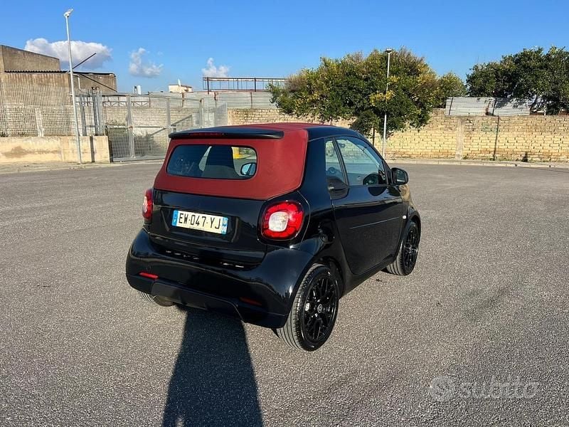 Usata Smart ForTwo Cabrio Prime 70 CV (51 kW) 2018 Nero Cabrio
