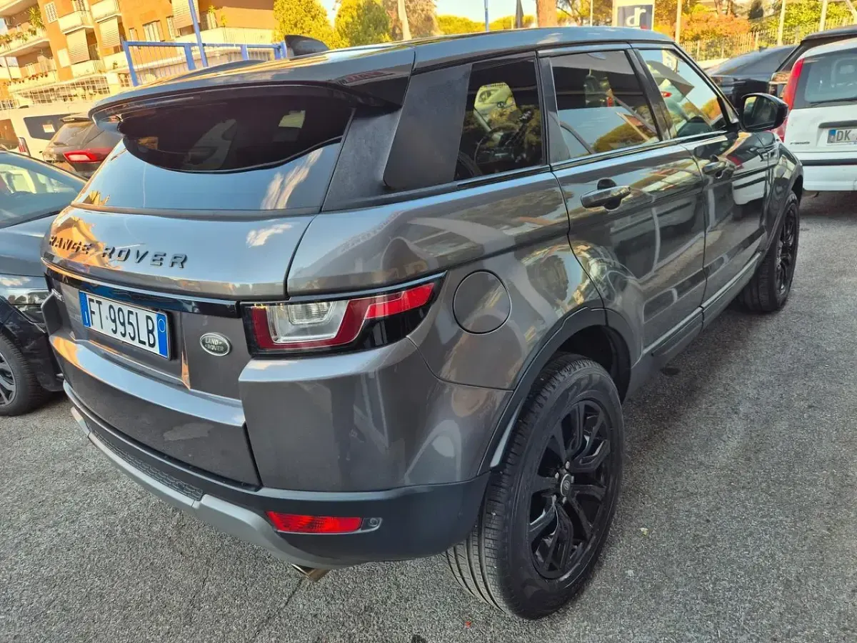 Usata Land Rover Range Rover evoque HSE Dynamic 149 CV (109 kW) 2018 Grigio SUV