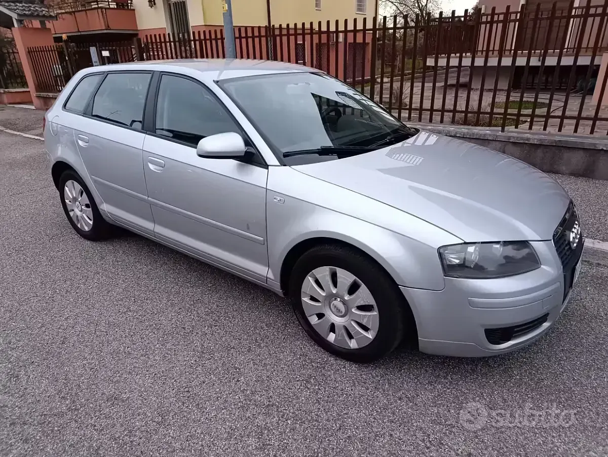 Käytetty Audi A3 140 HP (102 kW) 2007 Harmaa Viistoperä