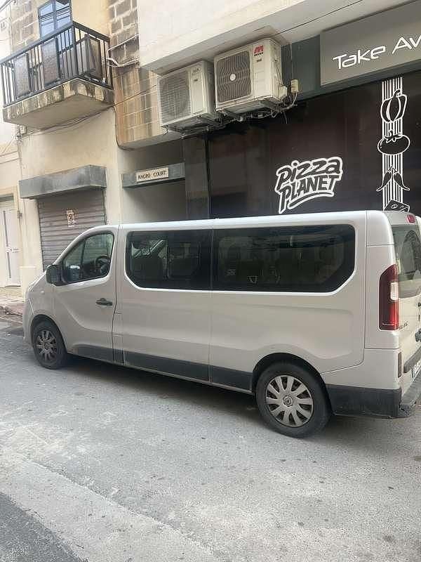 Usata Renault Trafic 125 CV (91 kW) 2021 Monovolume