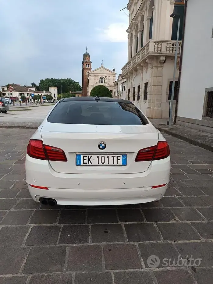 Usata BMW 525 218 CV (160 kW) 2011 Bianco Berlina